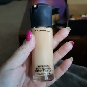 Mac Foundation B86